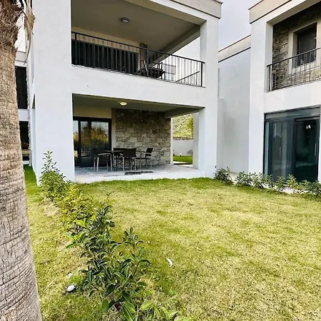شقة Bagla Denize Sifir Bahce Kat 2+1 Daire *