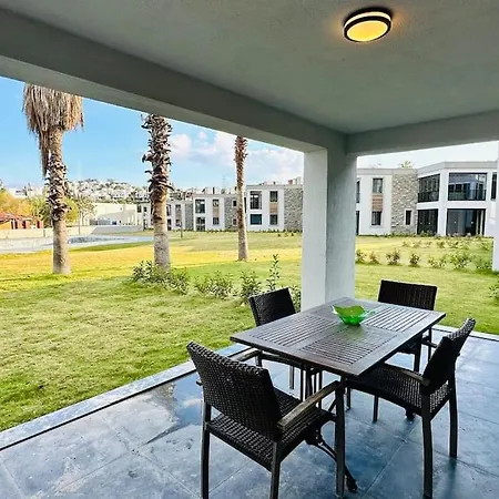 Bagla Denize Sifir Bahce Kat 2+1 Daire Appartement *