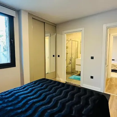 Bagla Denize Sifir Bahce Kat 2+1 Daire Appartement