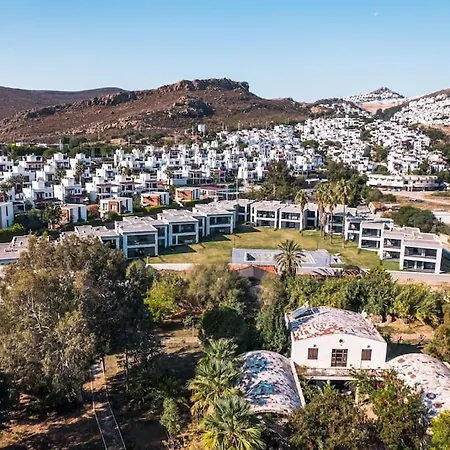 Appartement Bagla Denize Sifir Bahce Kat 2+1 Daire Bodrum