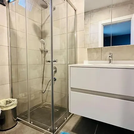 Appartement Bagla Denize Sifir Bahce Kat 2+1 Daire *